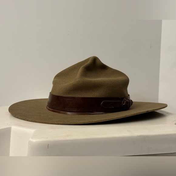 1964 RCMP Mountie hat - Picture 2 of 10